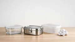 Plast i barnens vardag: kemikalierna forskare varnar för och hur du minskar exponeringen