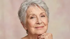 Kvinnor över 60 bör sluta göra de här sakerna – här är varför